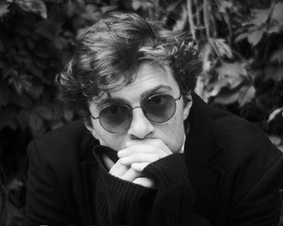 Бонд с кнопкой